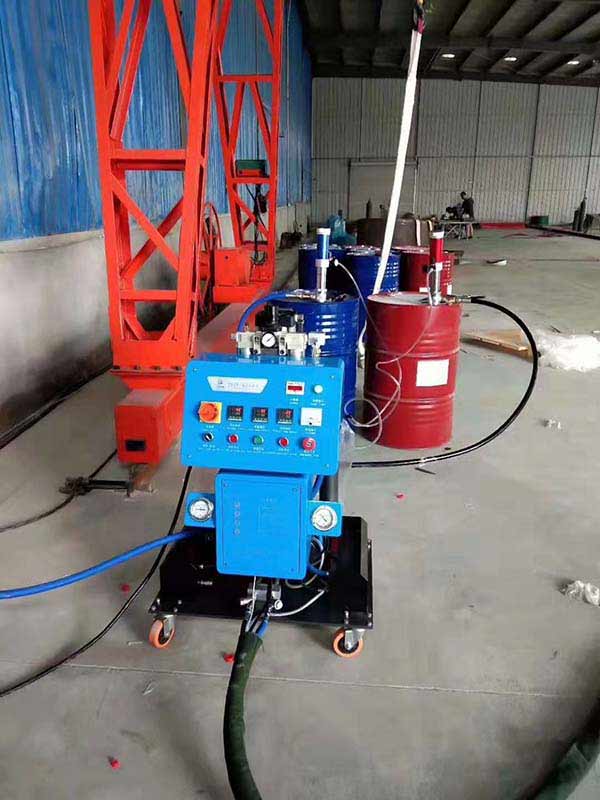 聚氨酯噴涂機設(shè)備山東聊城罐體填充發(fā)泡施工