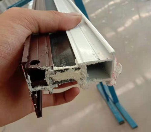 鋁型材填充發泡機(圖7)