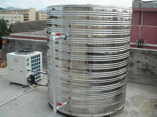 太陽(yáng)能熱水器水箱發(fā)泡(圖4) 太陽(yáng)能熱水器水箱發(fā)泡